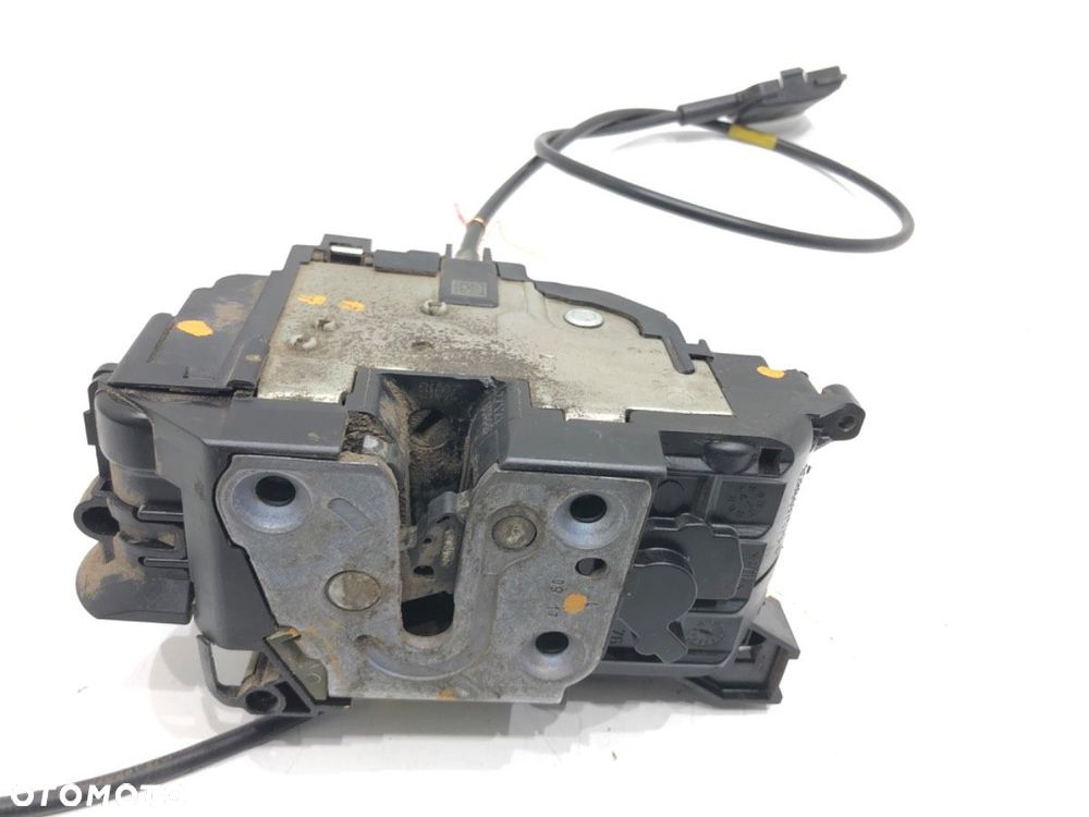 ZAMEK DRZWI LEWY PRZÓD  MERCEDES-BENZ CITAN Mixto (Double Cabin) (W415) 2012 - 2021 109 CDI - 1