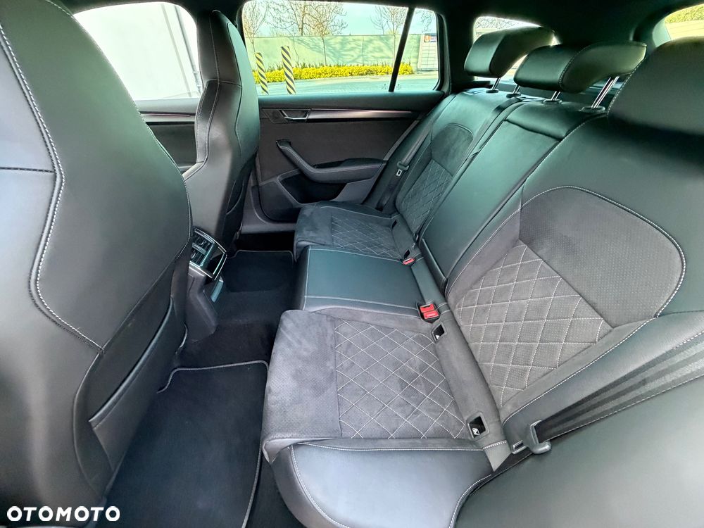 Skoda Superb 2.0 TSI Sportline DSG - 21