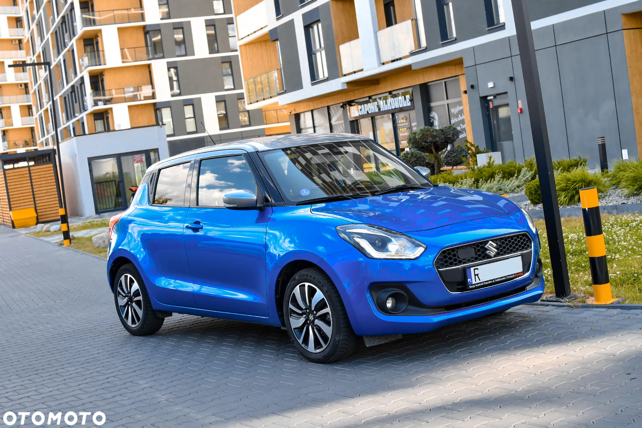 Suzuki Swift 1.2 SHVS Premium Plus - 2