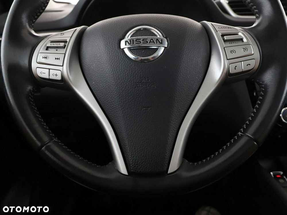 Nissan Qashqai 1.6 DIG-T N-Connecta - 22