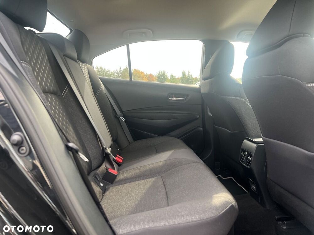 Toyota Corolla 1.8 Hybrid Style - 12