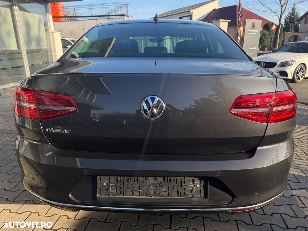Volkswagen Passat 2.0 TDI SCR DSG Highline - 8