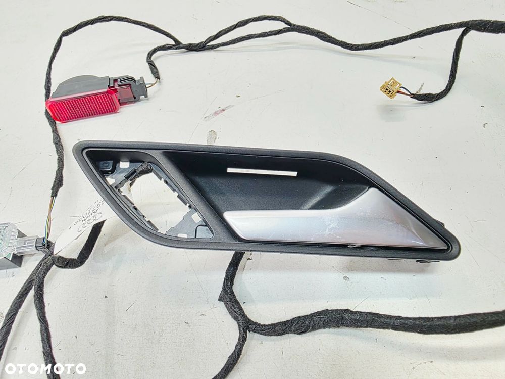 KLAMKA DRZWI PRAWY PRZÓD AUDI A3 8V SPORTBACK 8V3837020A 8V4971036J - 4