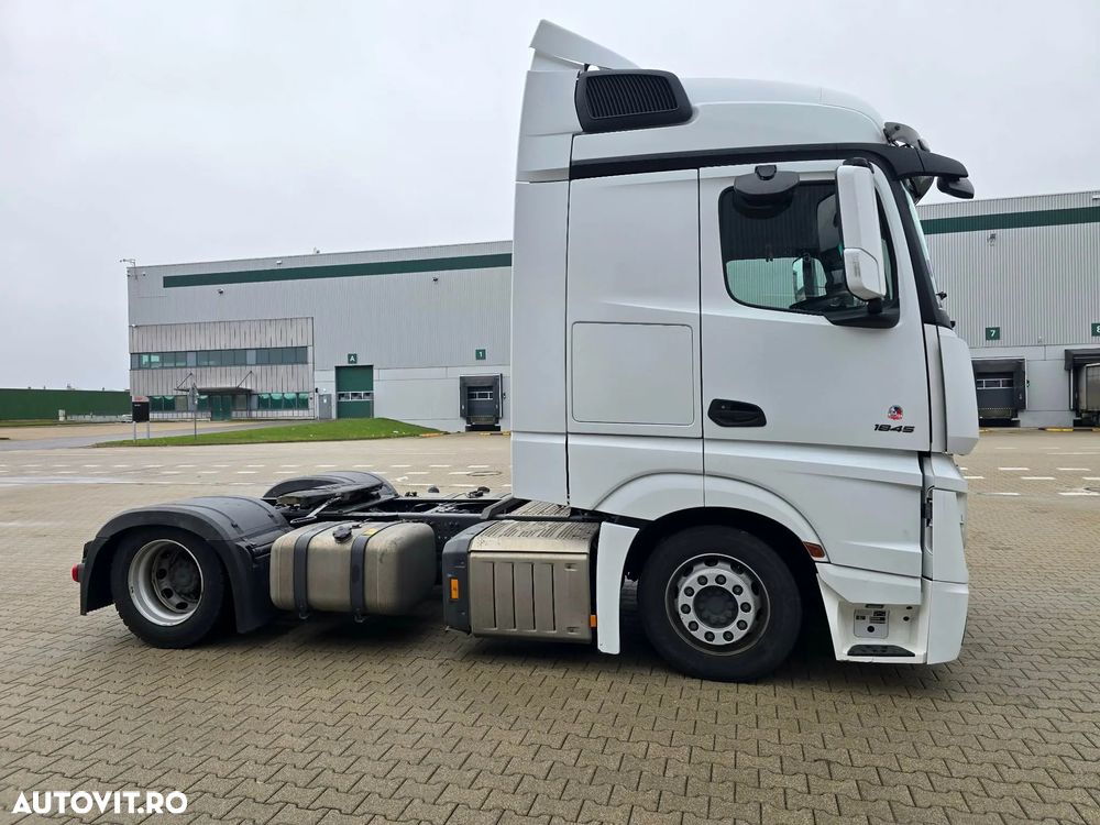 Mercedes-Benz ACTROS - 3