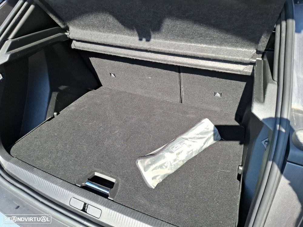 Peugeot 2008 1.2 PureTech Allure Pack - 25