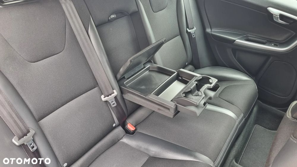 Volvo V60 - 18