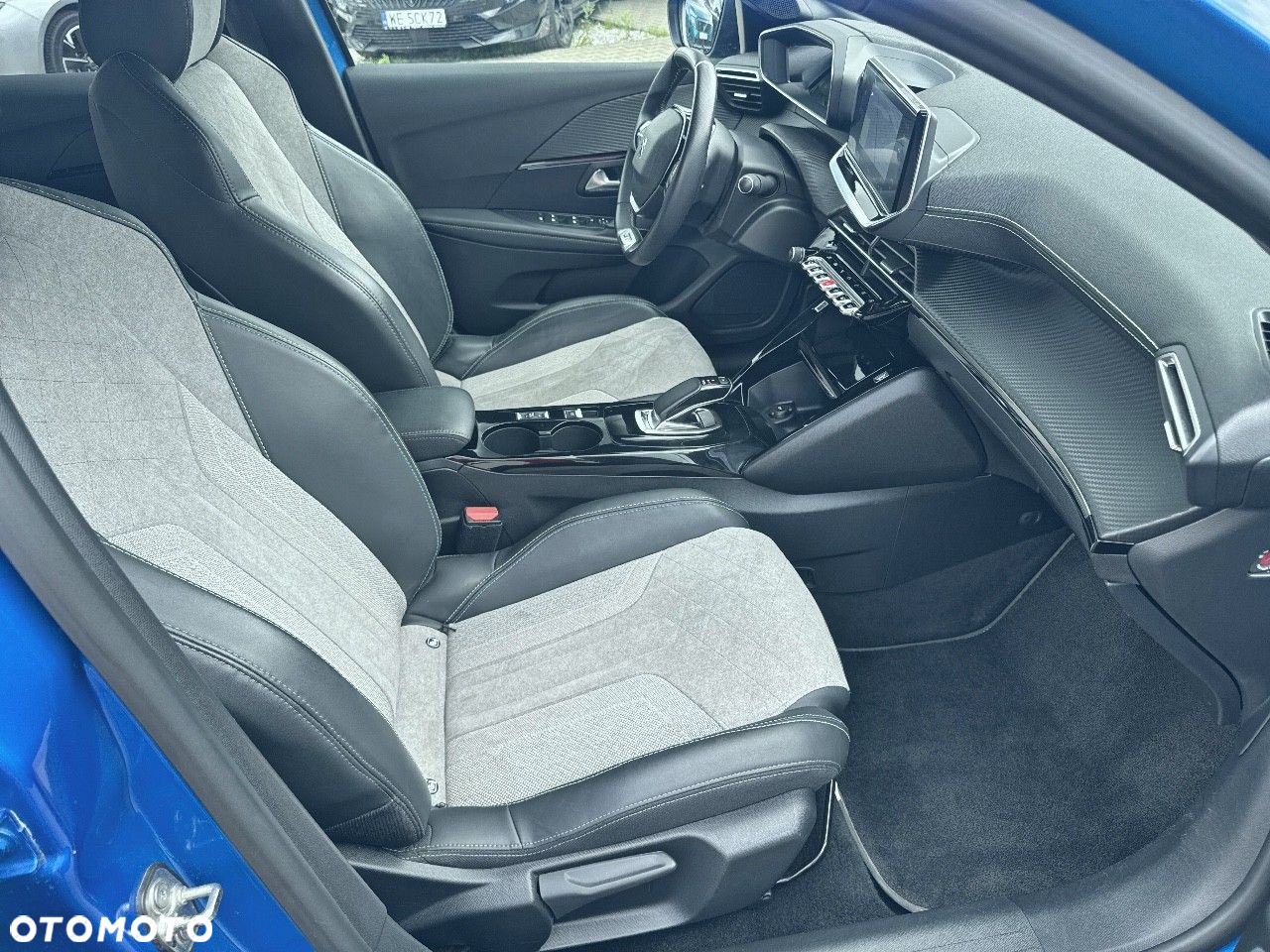 Peugeot 208 e-208 GT - 25