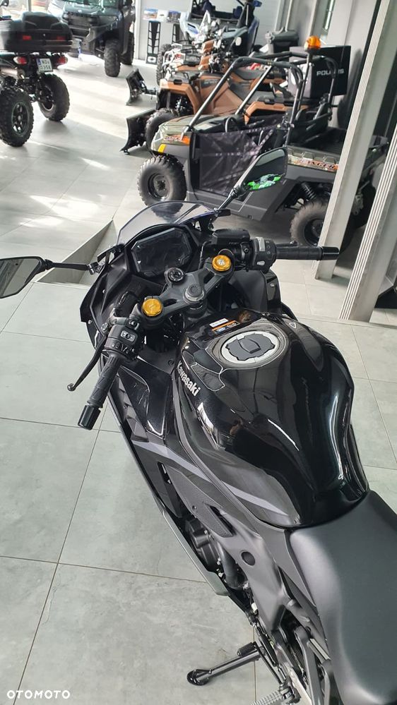 Kawasaki Ninja - 12