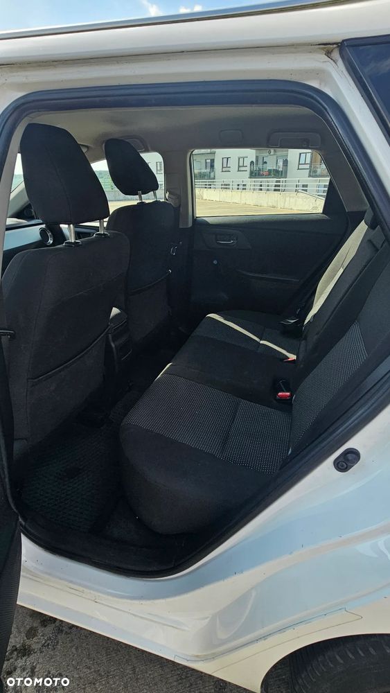 Toyota Auris 1.4 D-4D Premium - 14