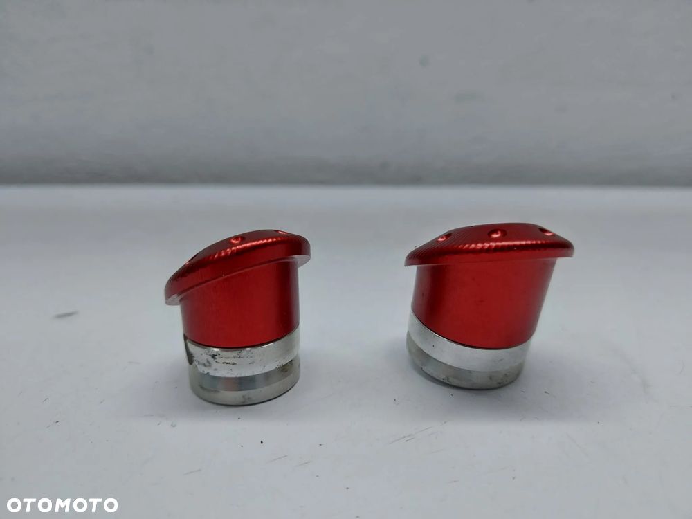 Zaślepki ramy Ducati Monster 821 - 3