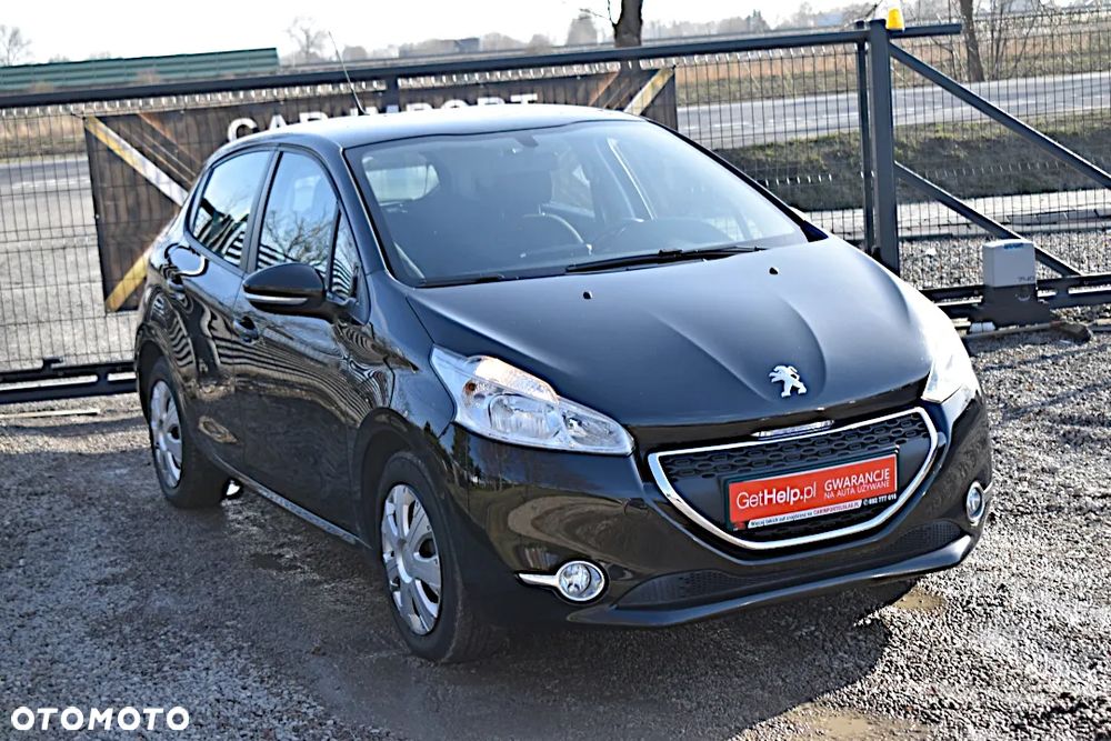 Peugeot 208 - 10