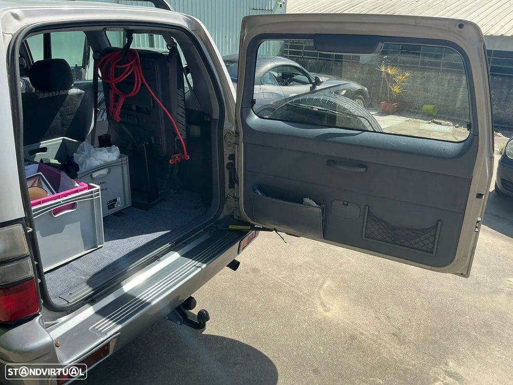 Toyota Land Cruiser Prado - 11