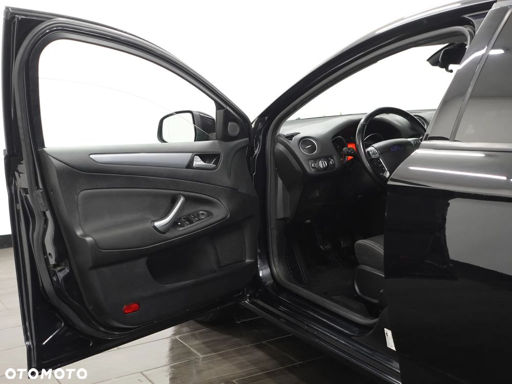 Ford Mondeo 1.6 TDCi Trend - 18