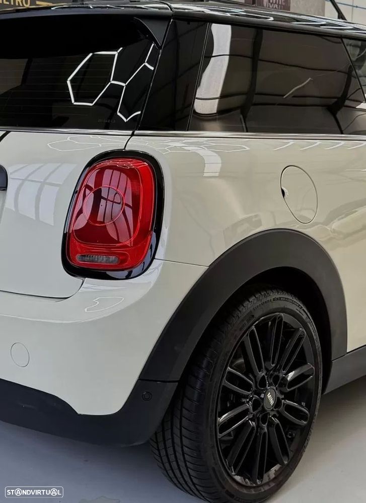 MINI 3 Portas One D - 16