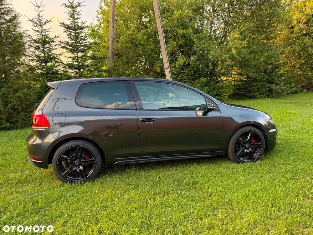 Volkswagen Golf 2.0 TDI GTD - 10