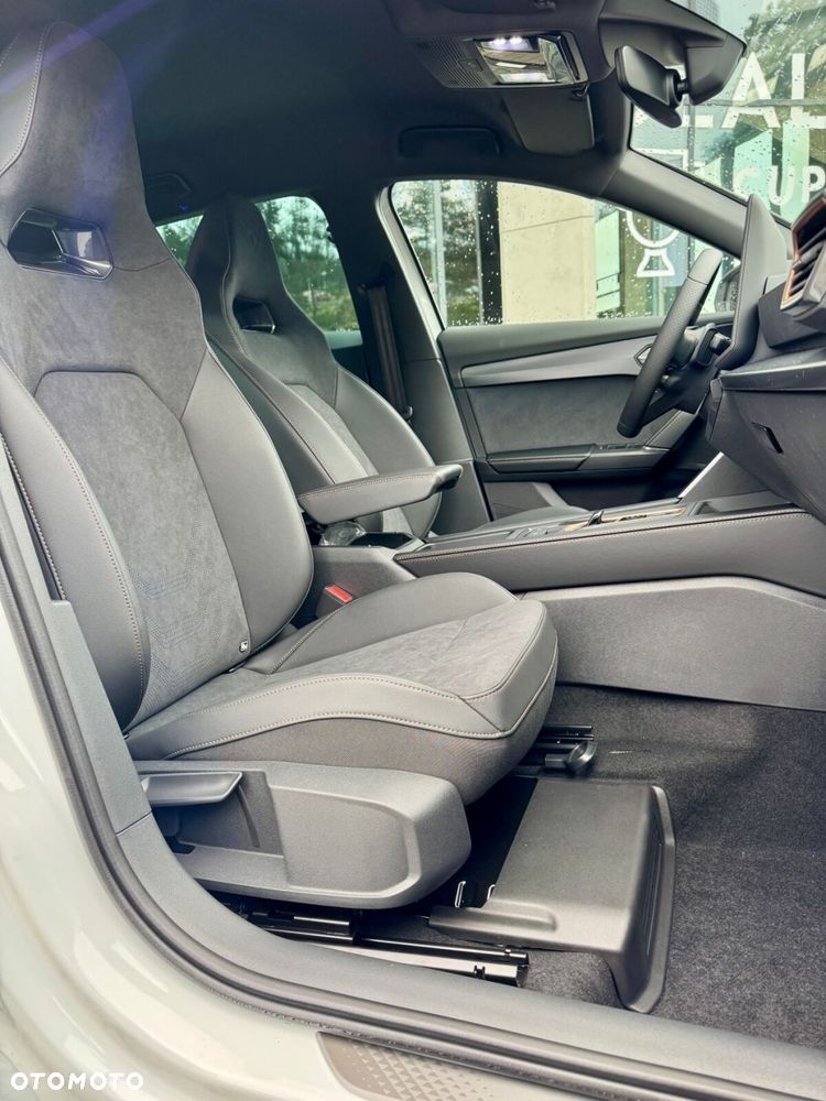 Cupra Formentor 1.5 eTSI mHEV DSG - 31