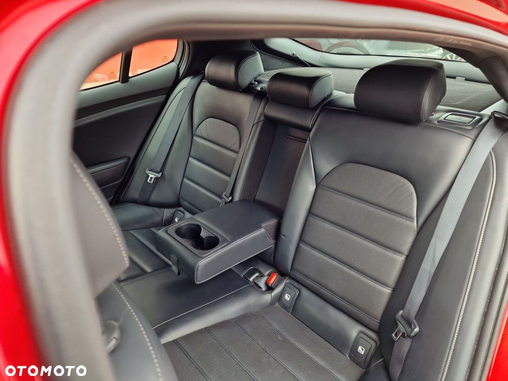 Kia Stinger 2.0 T-GDI GT Line - 37