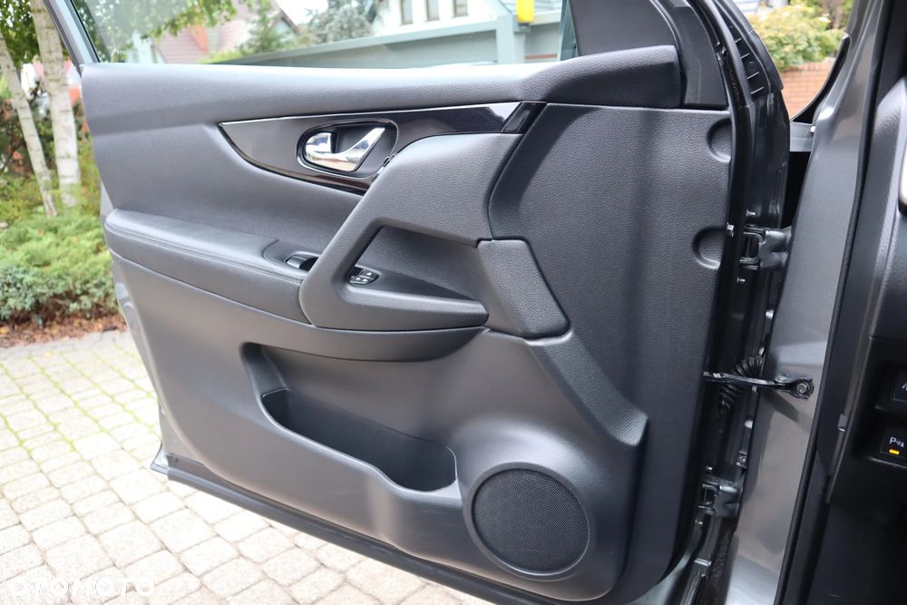 Nissan Qashqai 1.6 DCi Tekna EU6 - 24