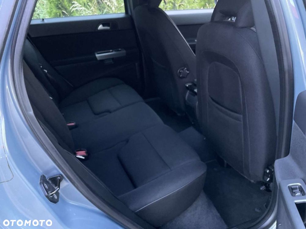 Volvo V50 - 21