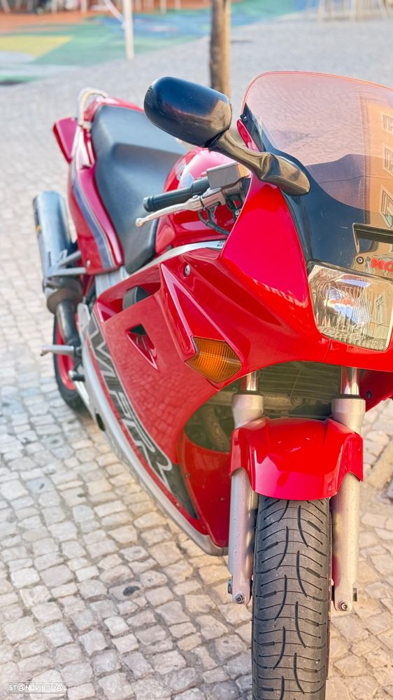 Honda VFR - 8