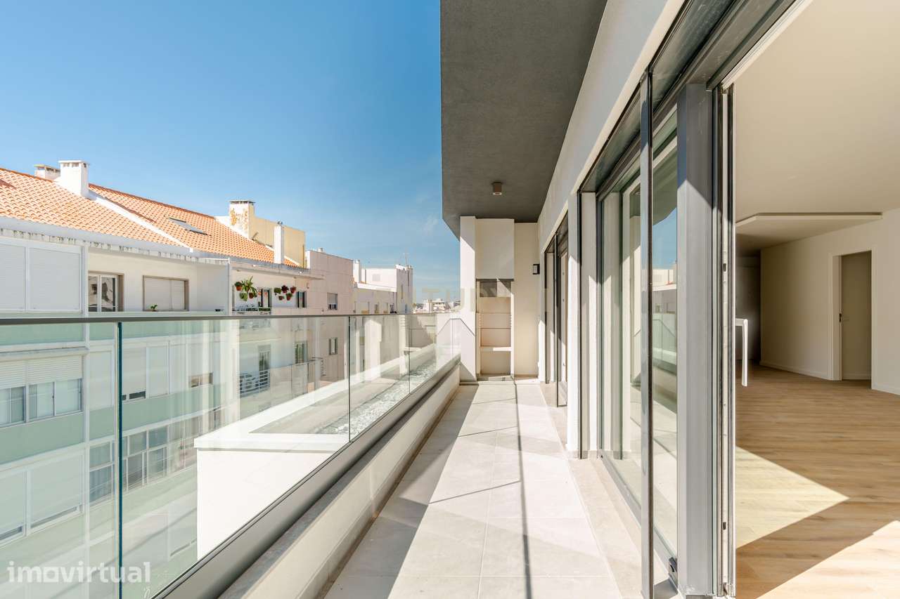 Exclusiva Penthouse T4 inserida num Empreendimento em Almada - Grande imagem: 2/30