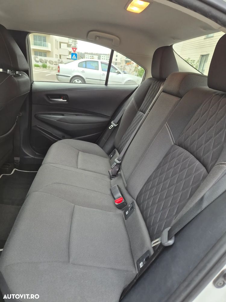 Toyota Corolla 1.8 HSD Dynamic - 20