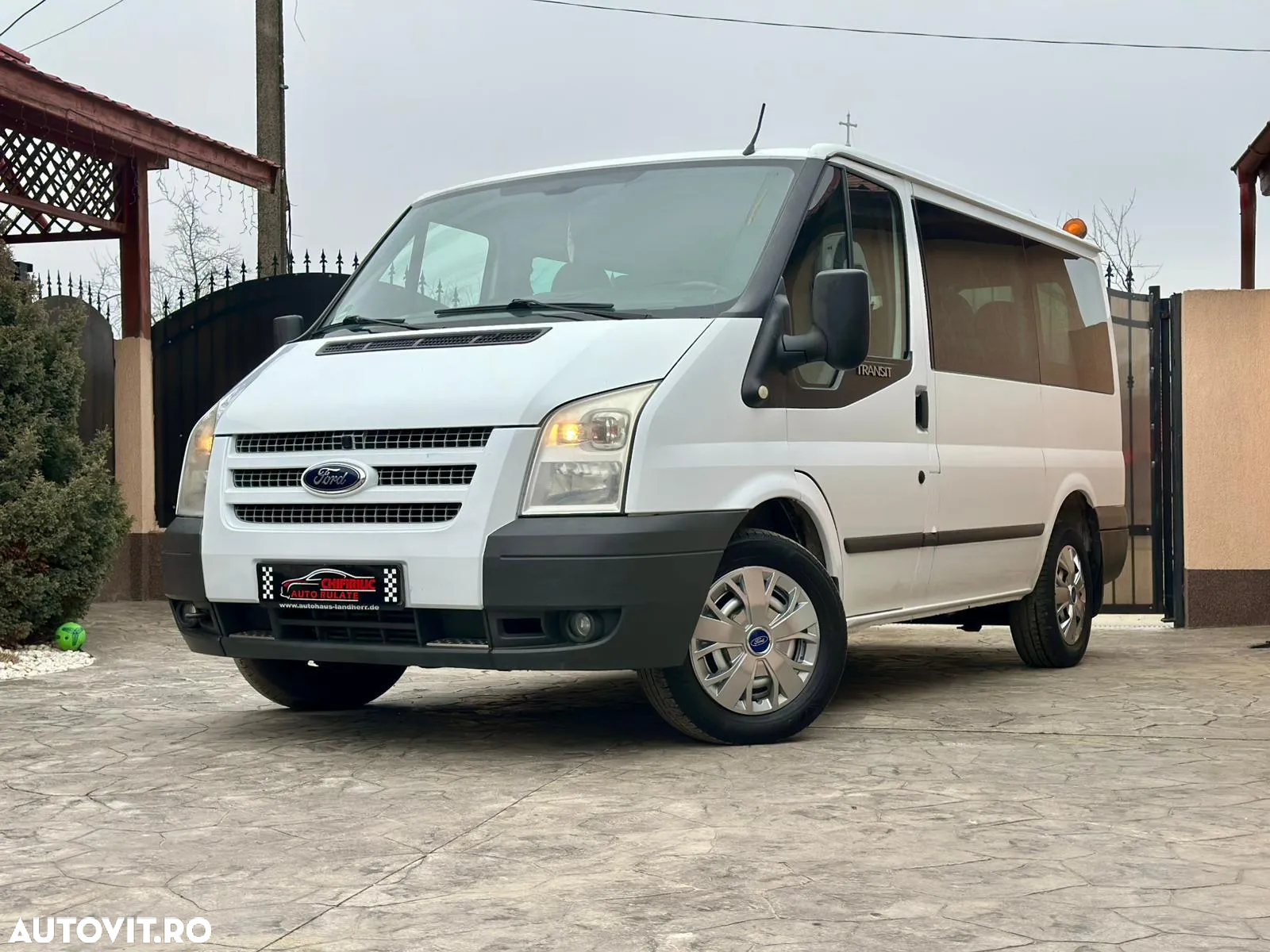 Ford Transit - 12