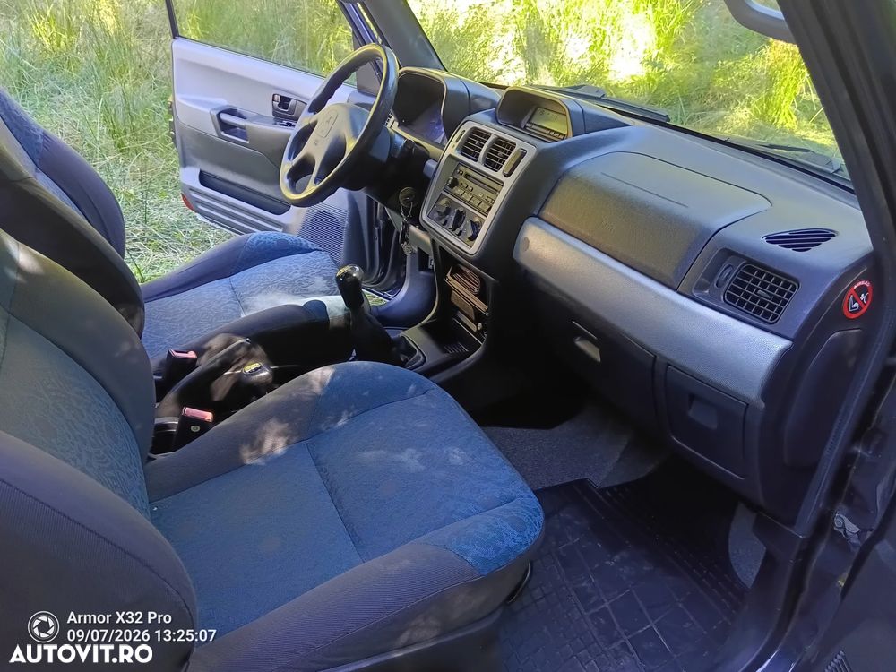 Mitsubishi Pajero Pinin - 10