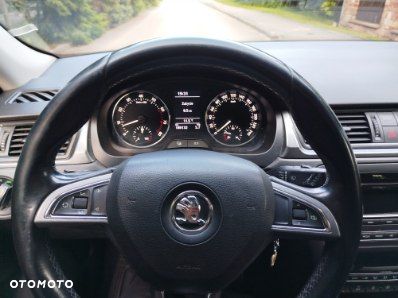 Skoda RAPID 1.2 TSI Ambition Green tec - 15