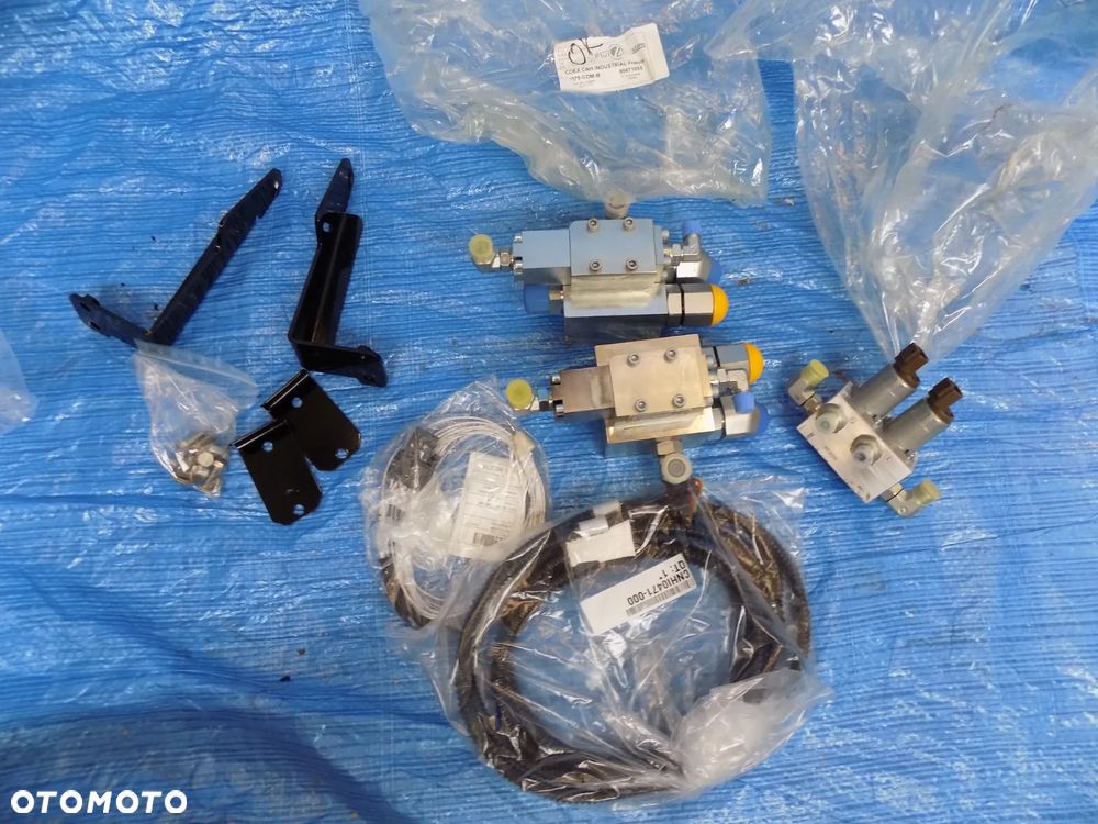 zestaw serwisowy zawory zawór 90433349 new holland 9070 9080 - 1