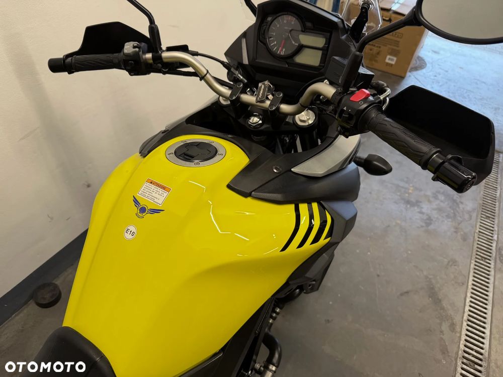 Suzuki V-STROM - 29