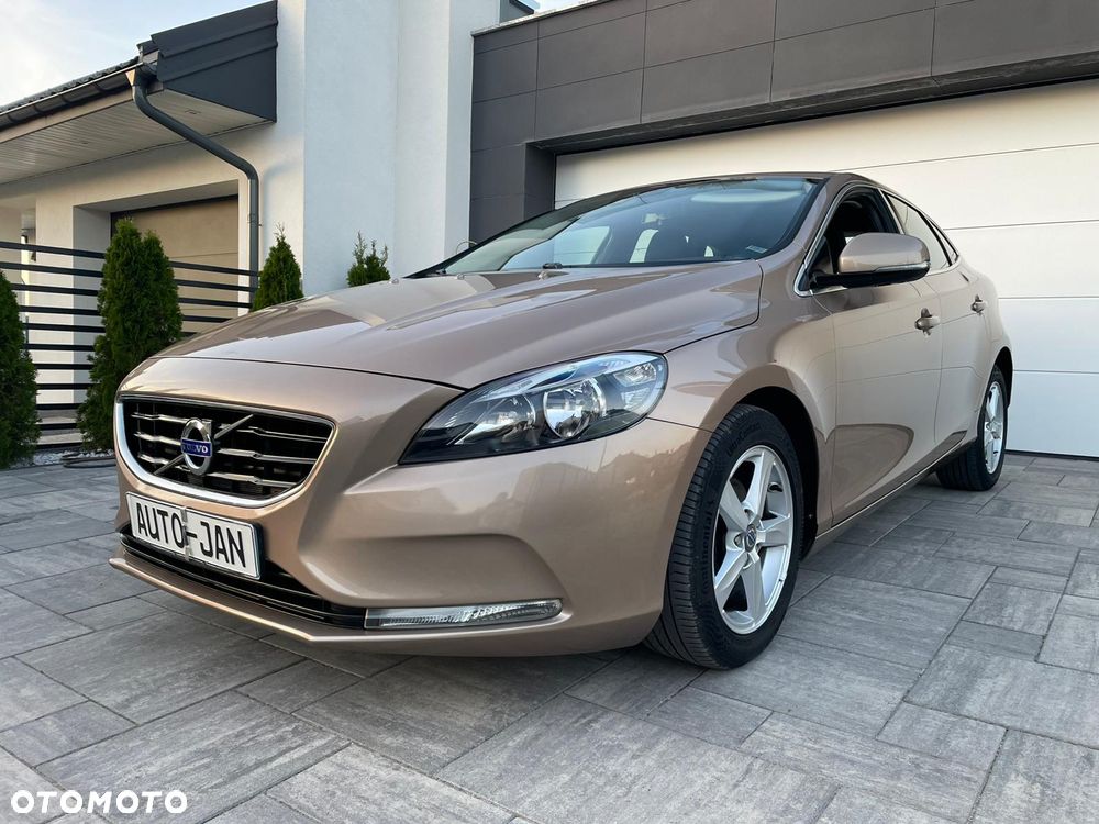 Volvo V40 D2 Summum - 9