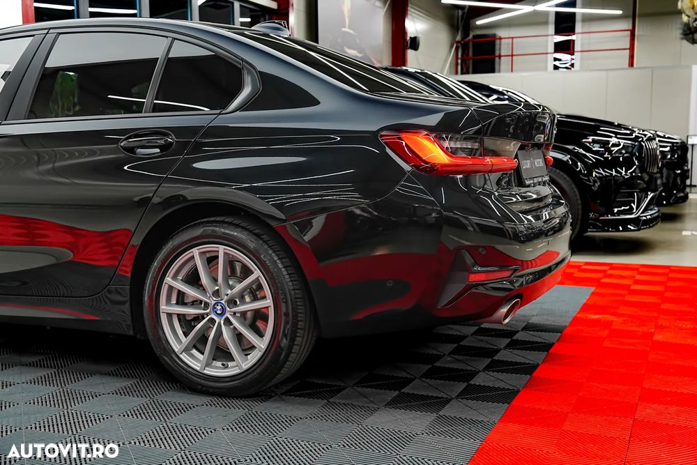 BMW Seria 3 320e Aut. - 16