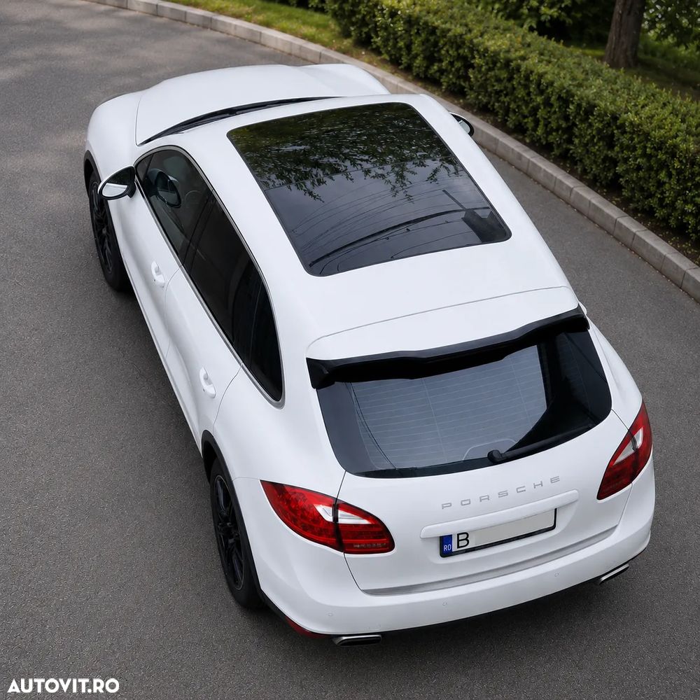 Porsche Cayenne - 8