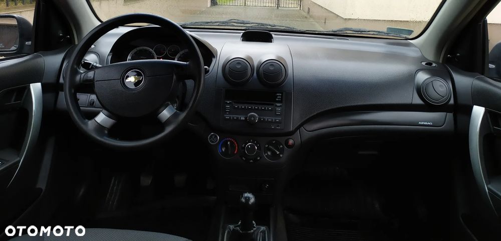 Chevrolet Aveo 1.2 16V Base+ - 10