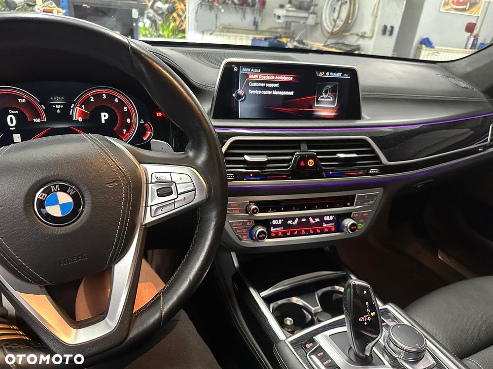 BMW Seria 7 - 11