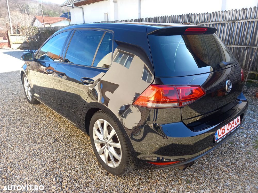 Volkswagen Golf - 5