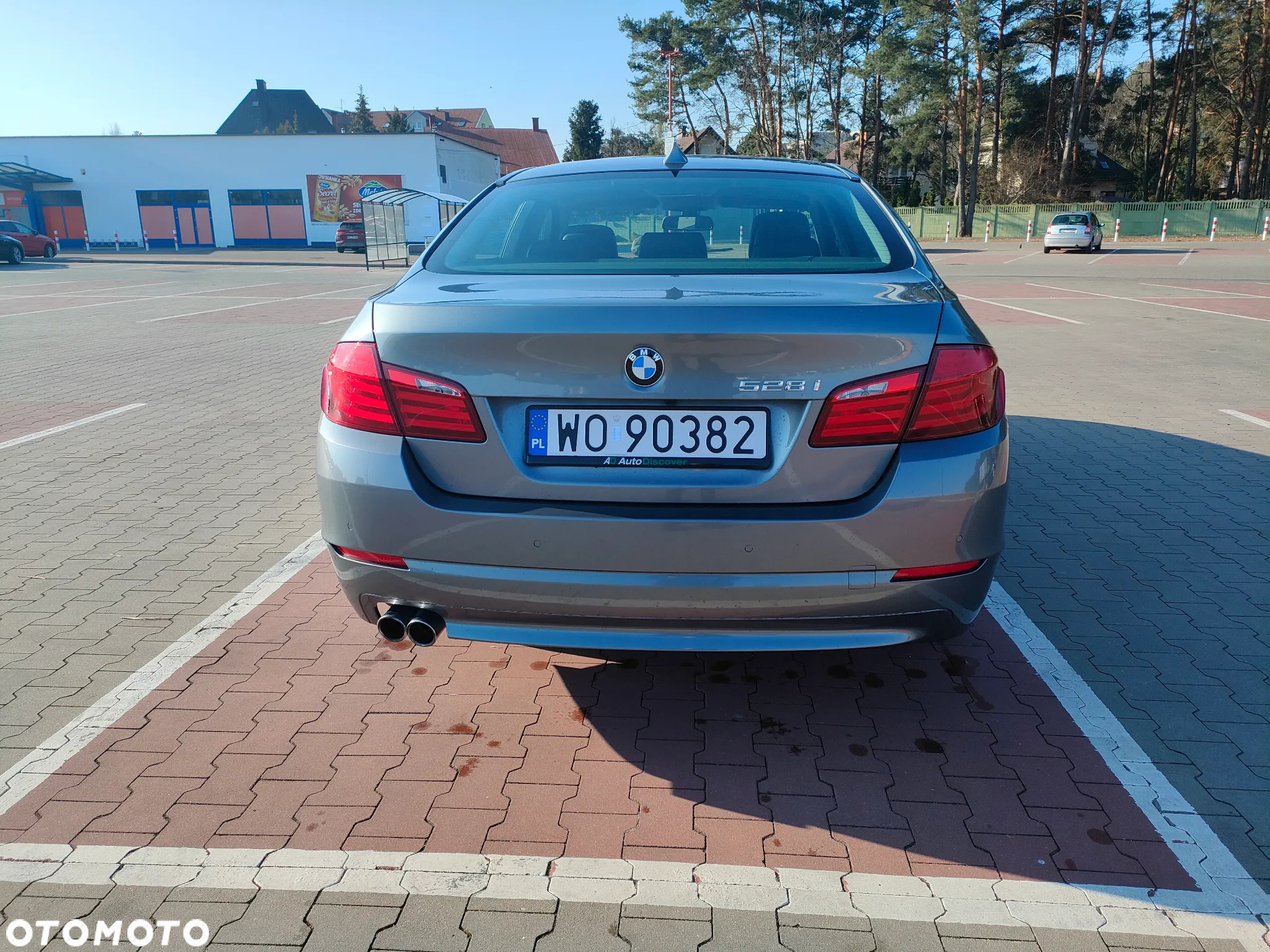BMW Seria 5 528i - 16
