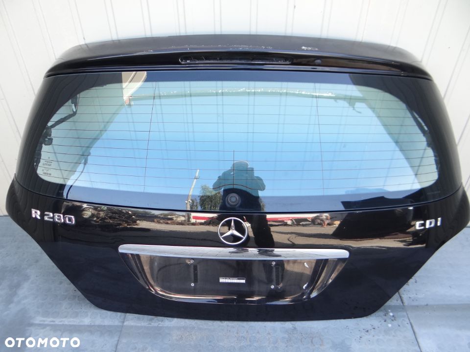 R W251 R Klasa Klapa bagaznika C197 - 1