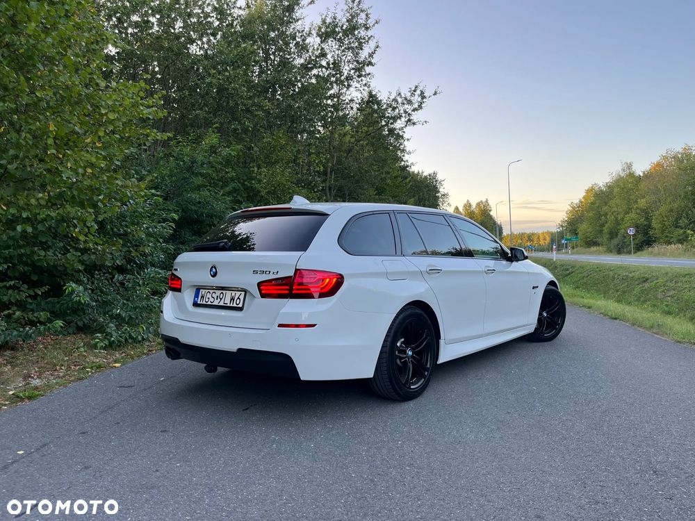 BMW Seria 5 530d xDrive Touring - 6