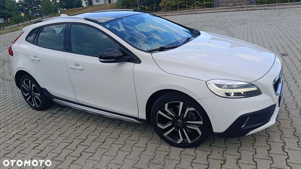 Volvo V40 2018 photo 4