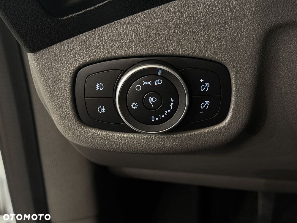 Ford Transit Connect - 24
