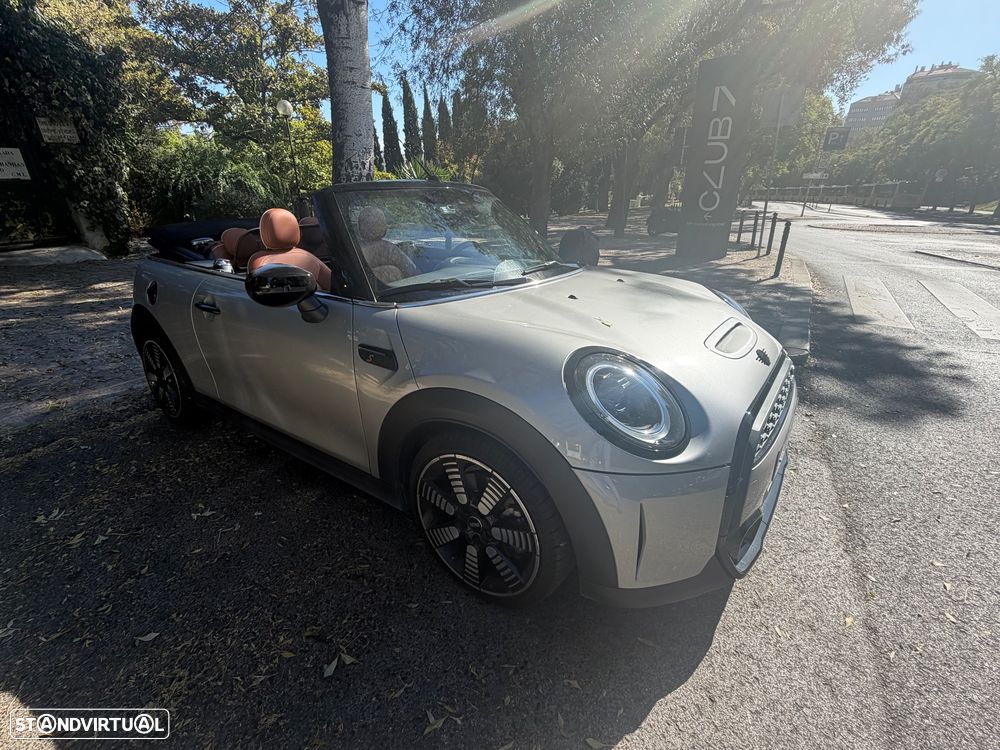MINI Cabrio