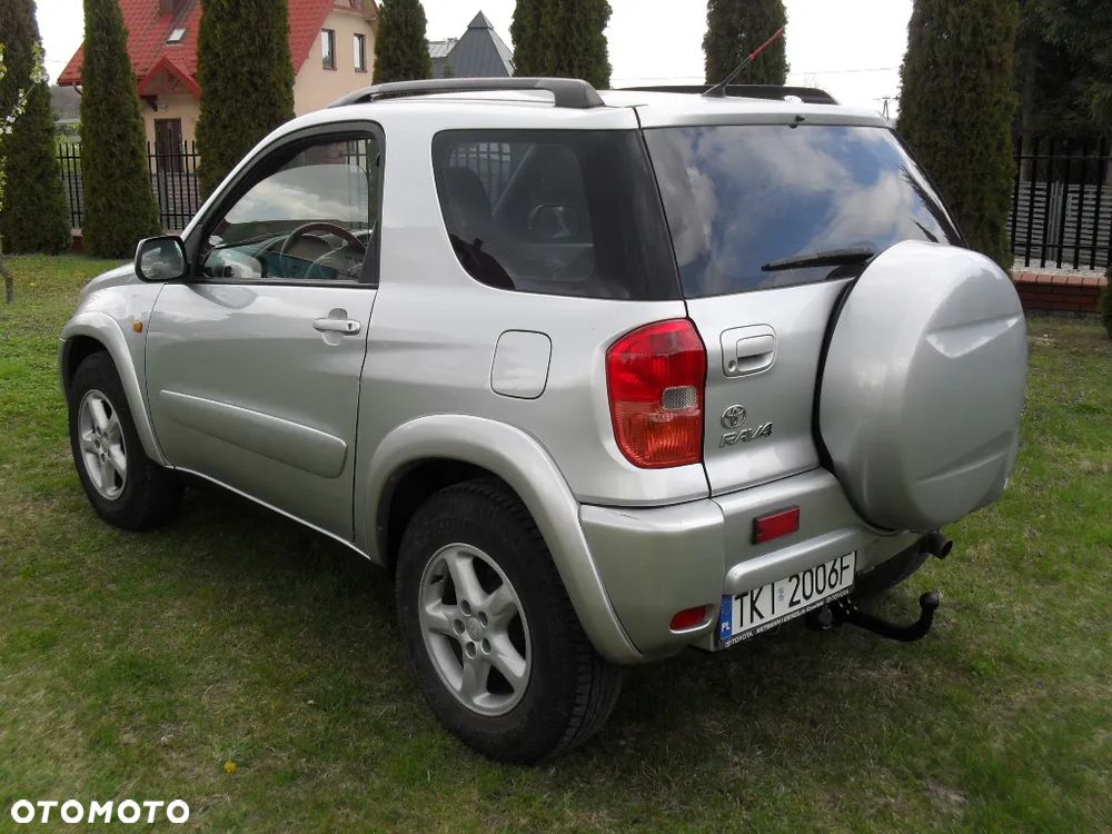 Toyota RAV4 2.0 VVT-i Sol - 3