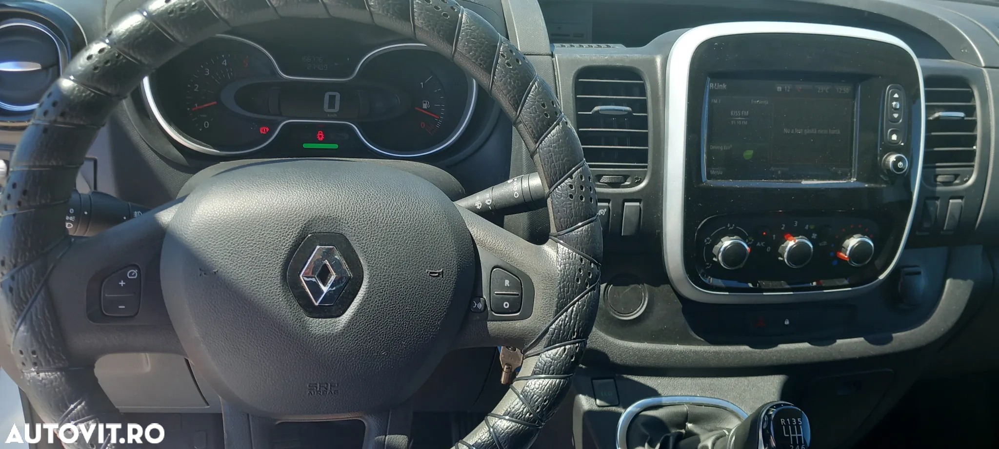 Renault Trafic - 23