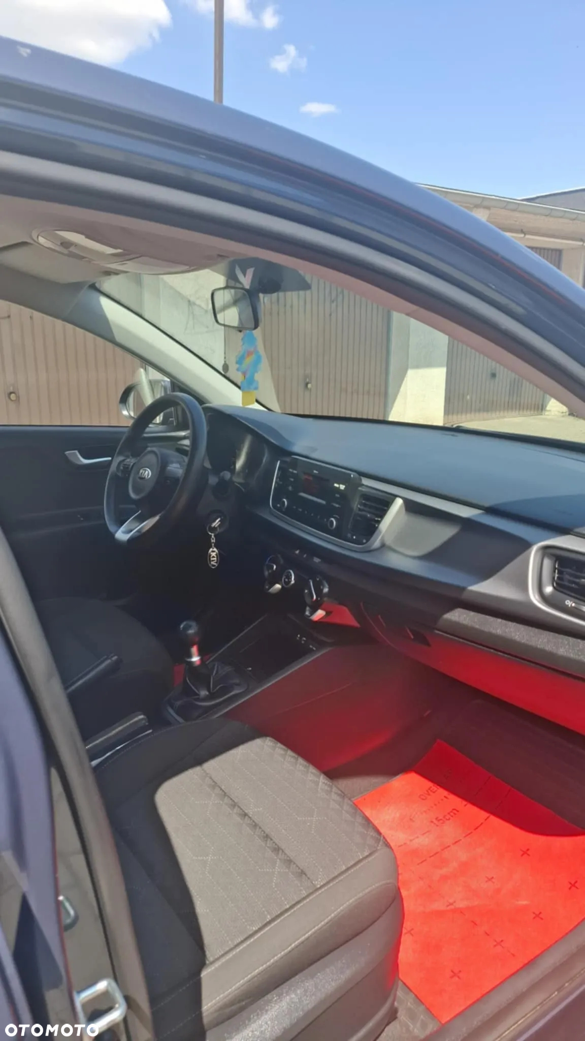 Kia Rio - 6