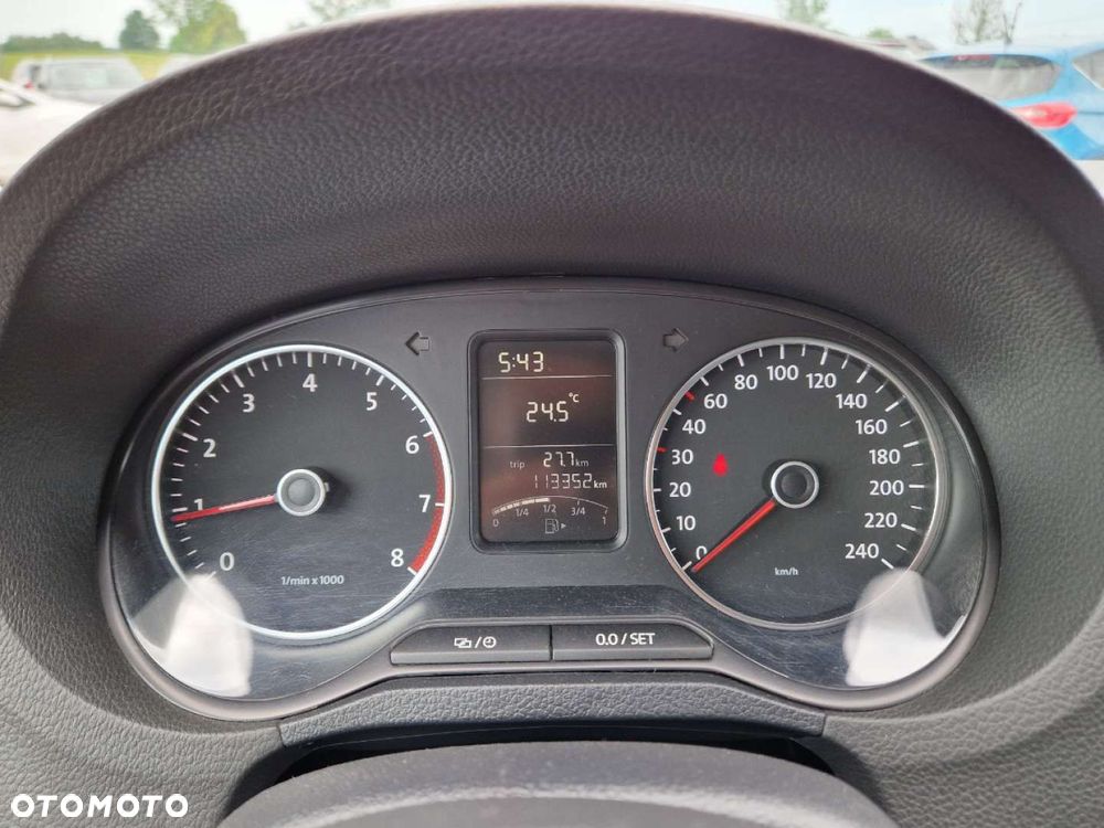 Volkswagen Polo - 11