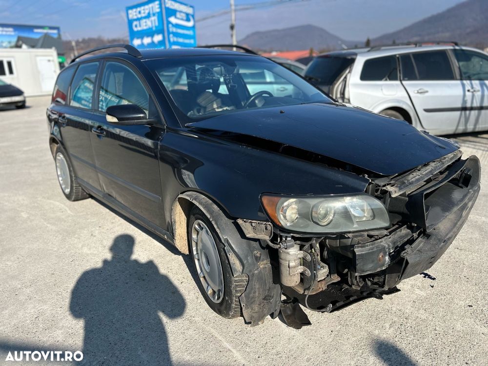 Dezmembrez Volvo V50 1.6 D D4164T 2005 - 2