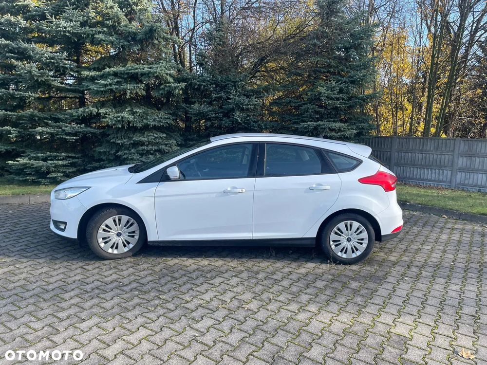 Ford Focus 1.6 Trend - 10