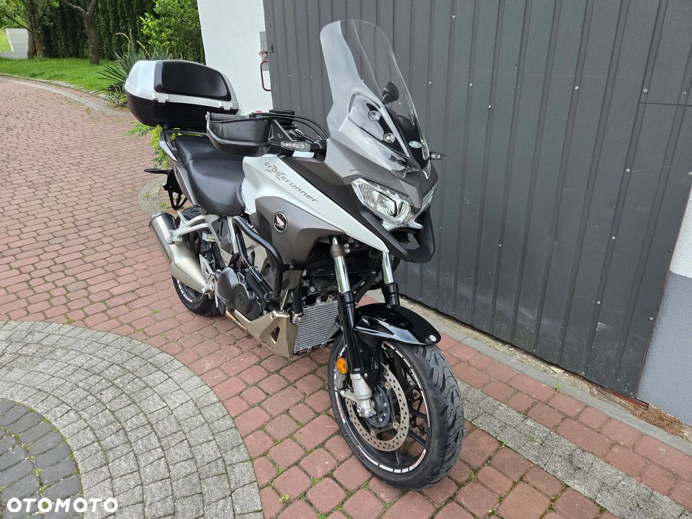 Honda VFR - 13